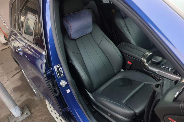 Used Mercedes-Benz GLB 2020 Facelift GLB 200 Fashion Edition Right Front Seat
