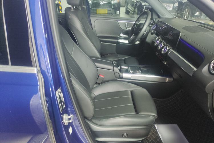 Used Mercedes-Benz GLB 2020 GLB 200 Stylish Edition Right Front Seat