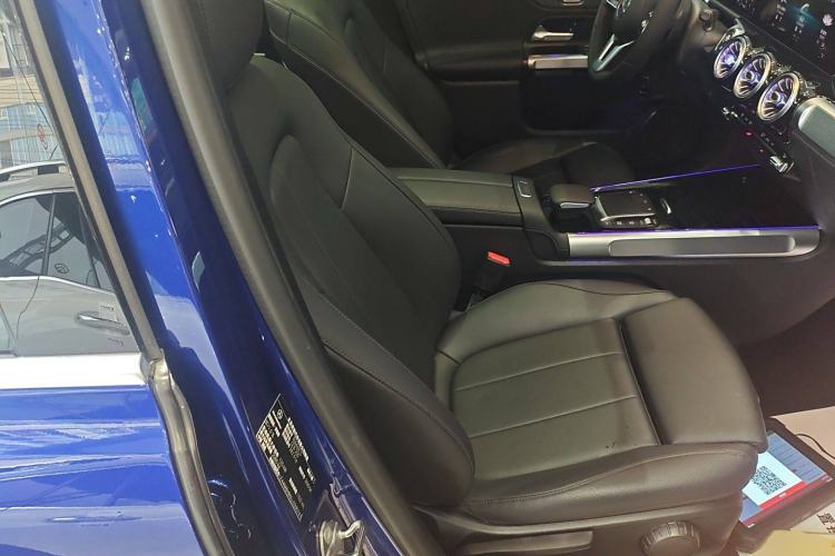 Used Mercedes-Benz GLB 2020 Updated GLB 200 Dynamic Edition Right Front Seat