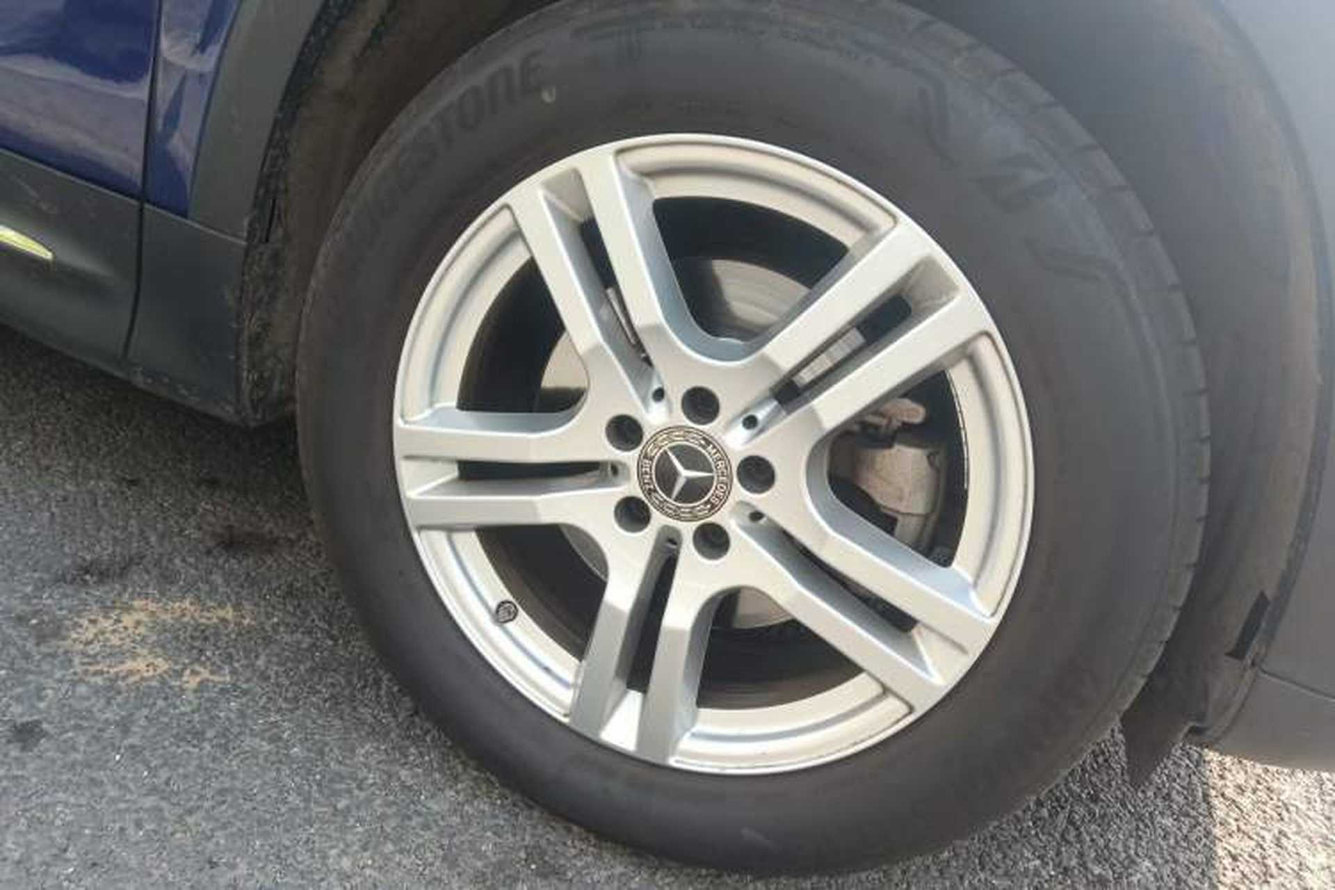 Used Mercedes-Benz GLB 2020 Updated GLB 200 Dynamic Edition Right Front Wheel Hub
