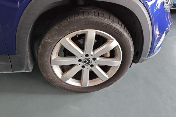 Used Mercedes-Benz GLB 2020 GLB 200 Stylish Edition Right Front Wheel Hub