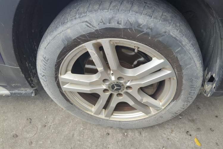 Used Mercedes-Benz GLB 2020 GLB 200 Dynamic Edition Right Front Wheel Hub