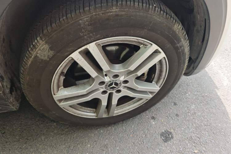 Used Mercedes-Benz GLB 2020 Updated GLB 200 Dynamic Edition Right Front Wheel Hub