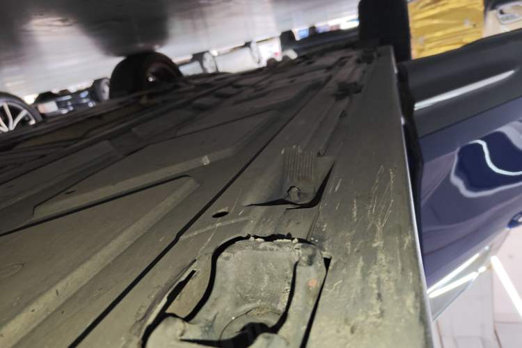 Used Mercedes-Benz GLB 2020 Facelift GLB 200 Fashion Edition Right Side Sill