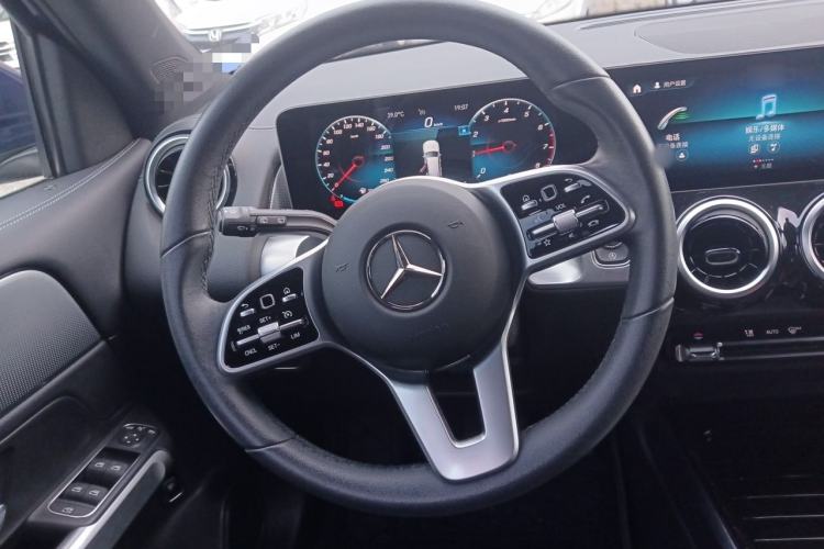 Used Mercedes-Benz GLB 2020 GLB 180 Fashion Model Steering Wheel