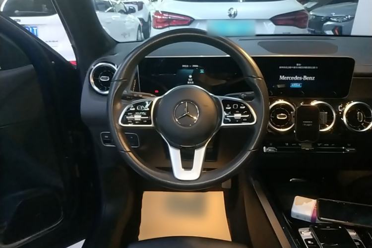 Used Mercedes-Benz GLB 2020 GLB 200 Dynamic Edition Steering Wheel