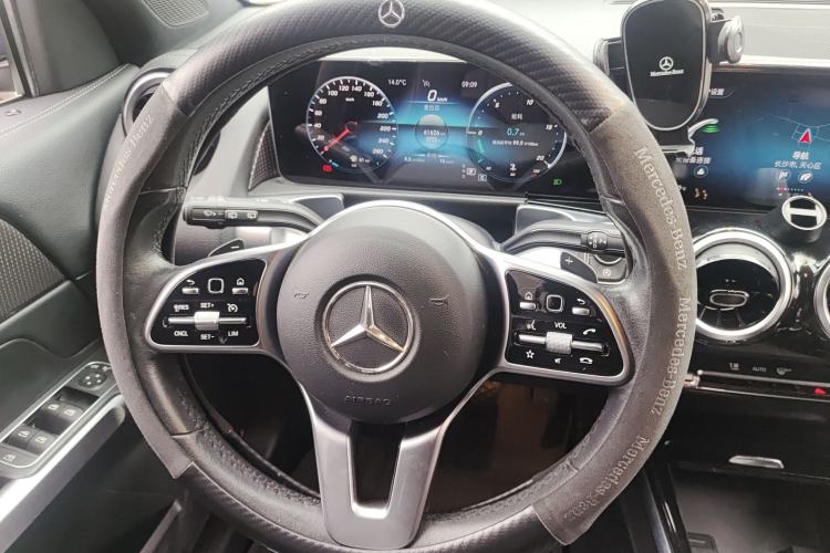 Used Mercedes-Benz GLB 2020 GLB 200 Dynamic Edition Steering Wheel