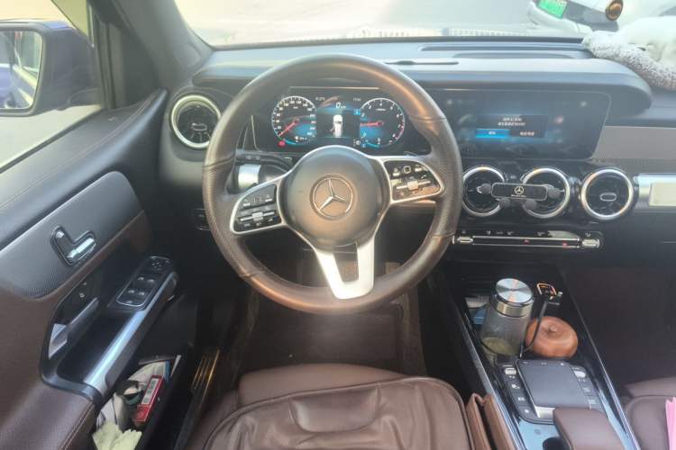 Used Mercedes-Benz GLB 2020 GLB 180 Dynamic Edition Steering Wheel