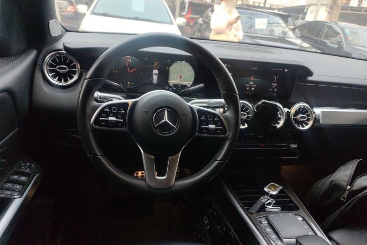 Used Mercedes-Benz GLB 2020 Facelift GLB 200 Fashion Edition Steering Wheel