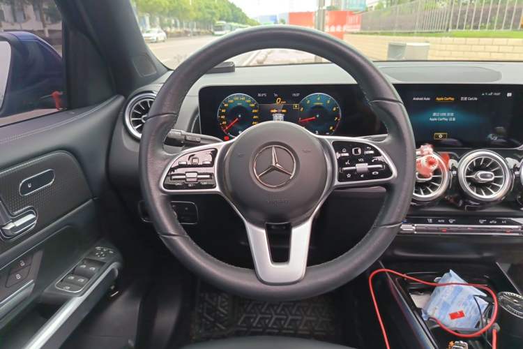 Used Mercedes-Benz GLB 2020 Facelift GLB 200 Fashion Edition Steering Wheel