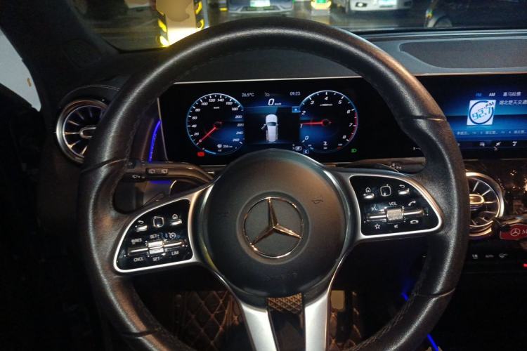 Used Mercedes-Benz GLB 2020 Updated GLB 200 Dynamic Edition Steering Wheel