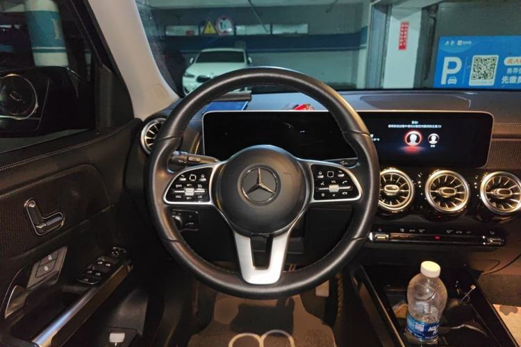 Used Mercedes-Benz GLB 2020 GLB 200 Dynamic Edition Steering Wheel
