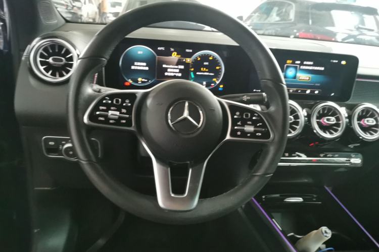 Used Mercedes-Benz GLB 2020 GLB 200 Dynamic Edition Steering Wheel