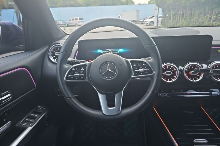 Used Mercedes-Benz GLB 2020 GLB 200 Dynamic Edition Steering Wheel
