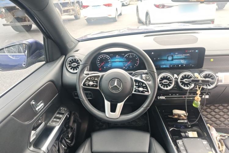 Used Mercedes-Benz GLB 2020 GLB 200 Dynamic Edition Steering Wheel