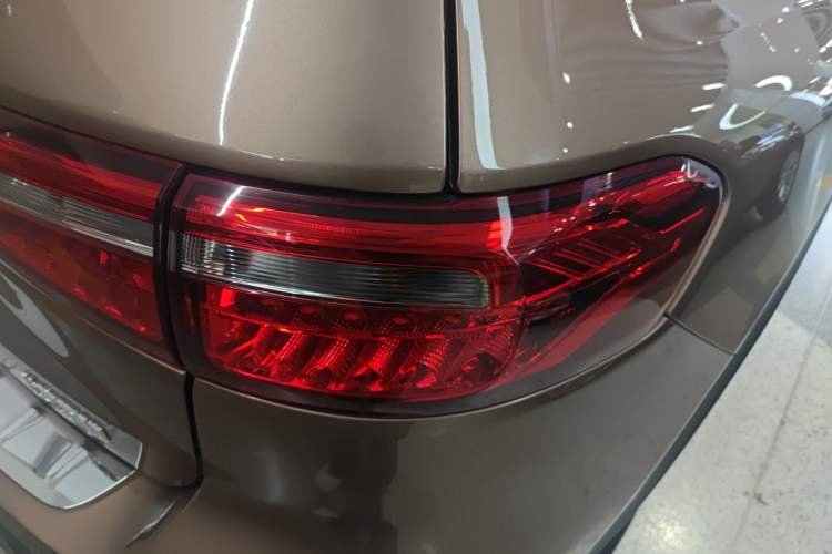 Used Mercedes-Benz GLB 2020 GLB 180 Fashion Model Exterior 6