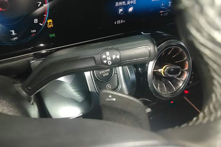 Used Mercedes-Benz GLB 2020 GLB 200 Stylish Edition Gear Lever