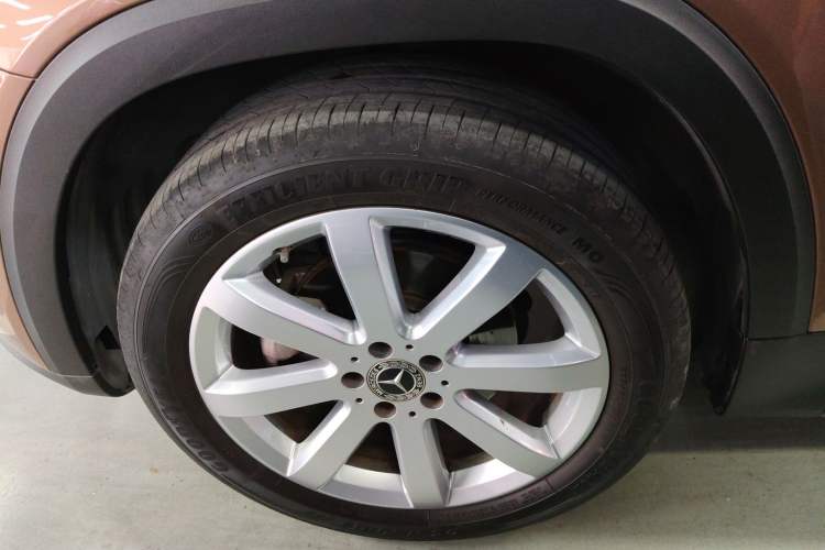Used Mercedes-Benz GLB 2020 GLB 200 Stylish Edition Left Front Wheel Hub