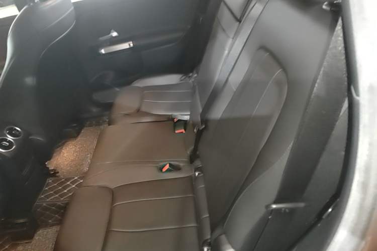 Used Mercedes-Benz GLB 2020 GLB 200 Stylish Edition Left Rear Seat
