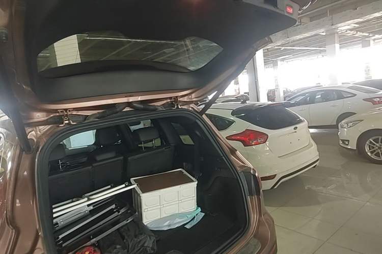 Used Mercedes-Benz GLB 2020 GLB 200 Stylish Edition Trunk