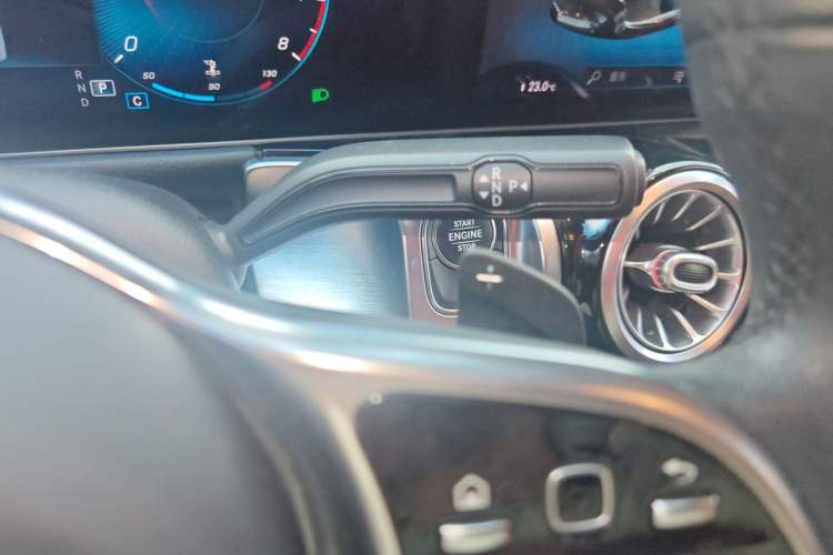 Used Mercedes-Benz GLB 2020 Facelift GLB 200 Fashion Edition Gear Lever
