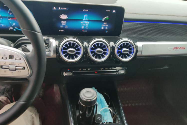 Used Mercedes-Benz GLB 2020 GLB 200 Dynamic Edition Audio And AC Panel