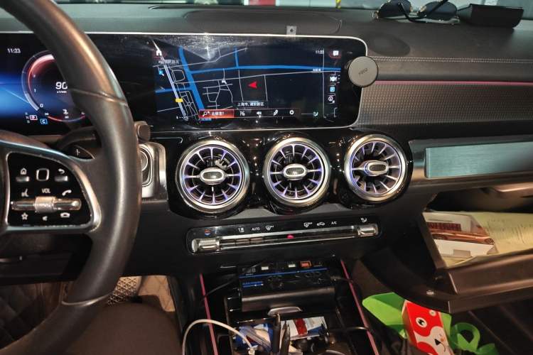 Used Mercedes-Benz GLB 2020 Updated GLB 200 Dynamic Edition Audio And AC Panel