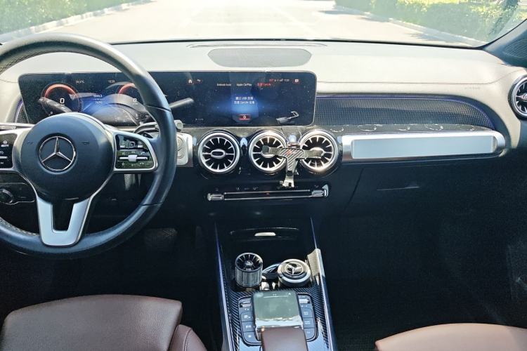 Used Mercedes-Benz GLB 2020 Facelift GLB 200 Fashion Edition Audio And AC Panel