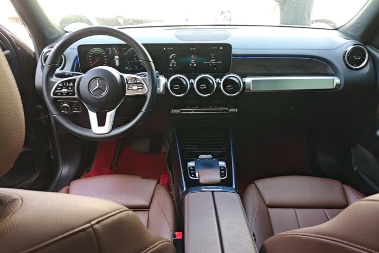 Used Mercedes-Benz GLB 2020 GLB 200 Dynamic Edition Center Console