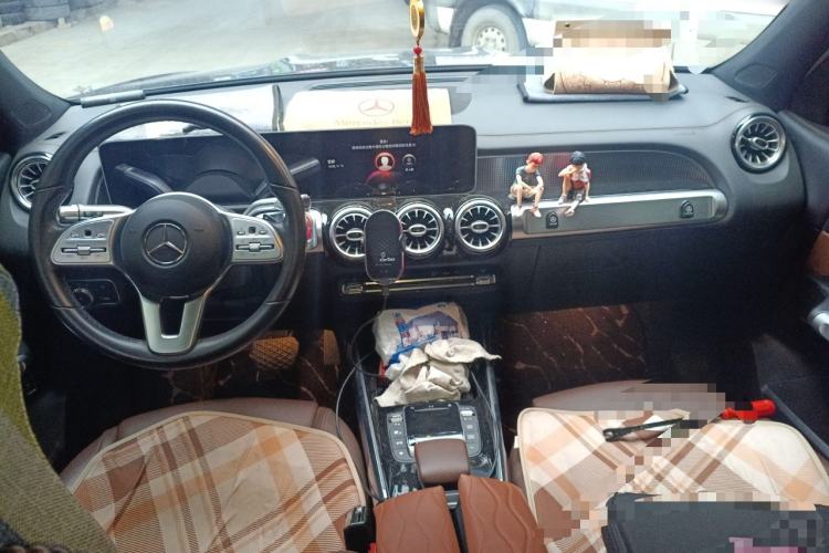 Used Mercedes-Benz GLB 2020 Facelift GLB 200 Fashion Edition Center Console