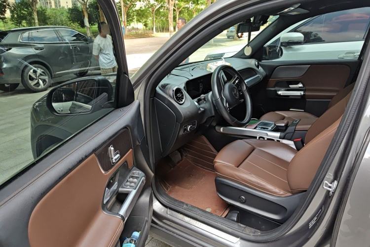 Used Mercedes-Benz GLB 2020 GLB 200 Dynamic Edition Driver Seat