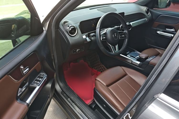 Used Mercedes-Benz GLB 2020 GLB 200 Dynamic Edition Driver Seat