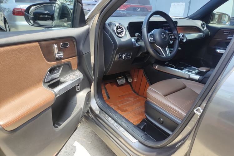 Used Mercedes-Benz GLB 2020 GLB 200 First Edition Special Version Driver Seat