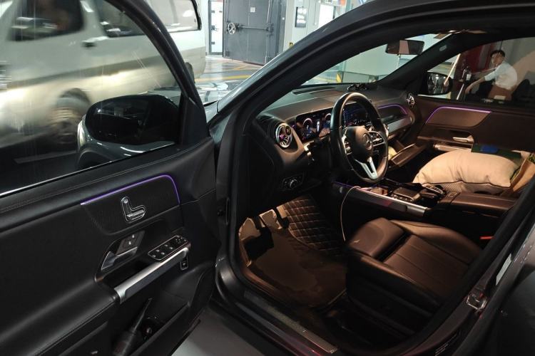 Used Mercedes-Benz GLB 2020 Updated GLB 200 Dynamic Edition Driver Seat