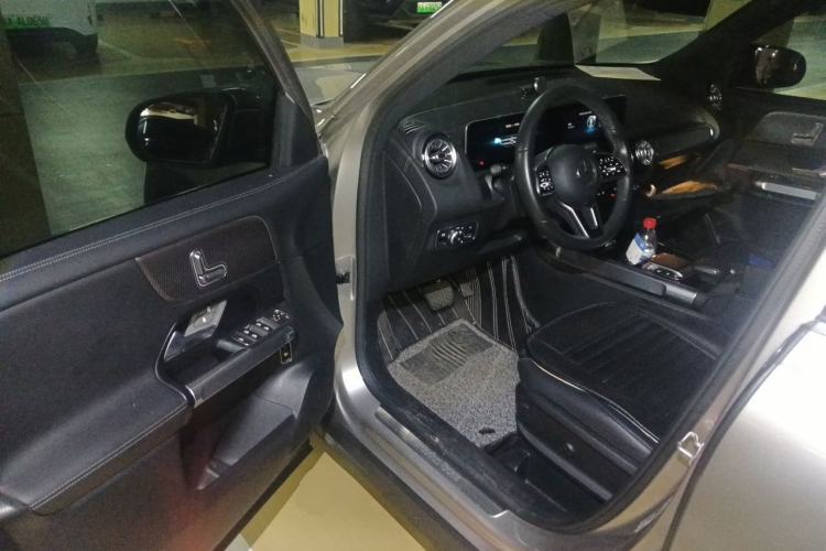 Used Mercedes-Benz GLB 2020 GLB 200 Stylish Edition Driver Seat