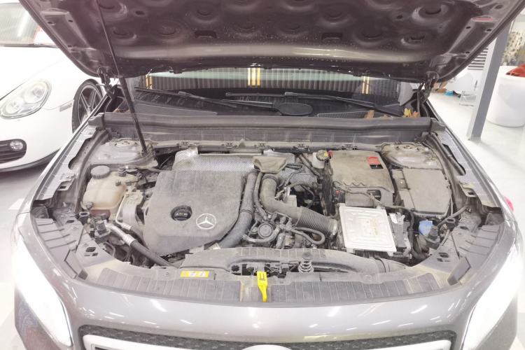 Used Mercedes-Benz GLB 2020 GLB 200 Dynamic Edition Engine Bay