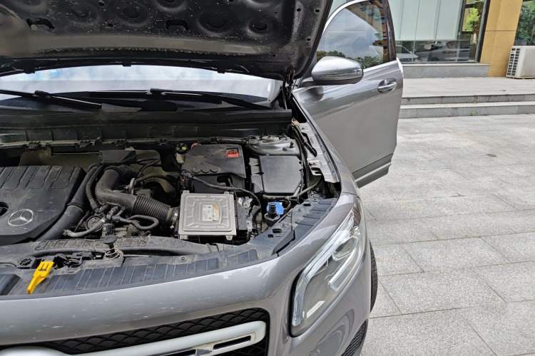 Used Mercedes-Benz GLB 2020 GLB 200 Dynamic Edition Engine Bay Left