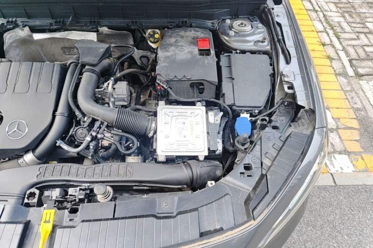 Used Mercedes-Benz GLB 2020 GLB 200 Dynamic Edition Engine Bay Left