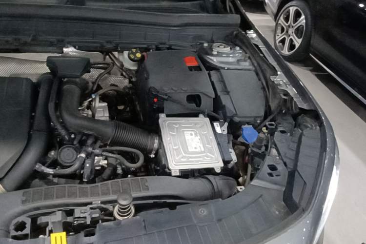Used Mercedes-Benz GLB 2020 GLB 200 Stylish Edition Engine Bay Left