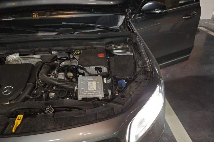 Used Mercedes-Benz GLB 2020 GLB 200 First Edition Special Version Engine Bay Left