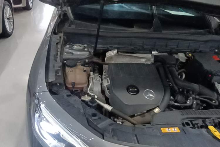 Used Mercedes-Benz GLB 2020 GLB 200 Stylish Edition Engine Bay Right
