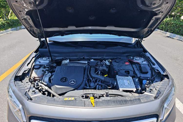 Used Mercedes-Benz GLB 2020 Facelift GLB 200 Fashion Edition Engine Bay