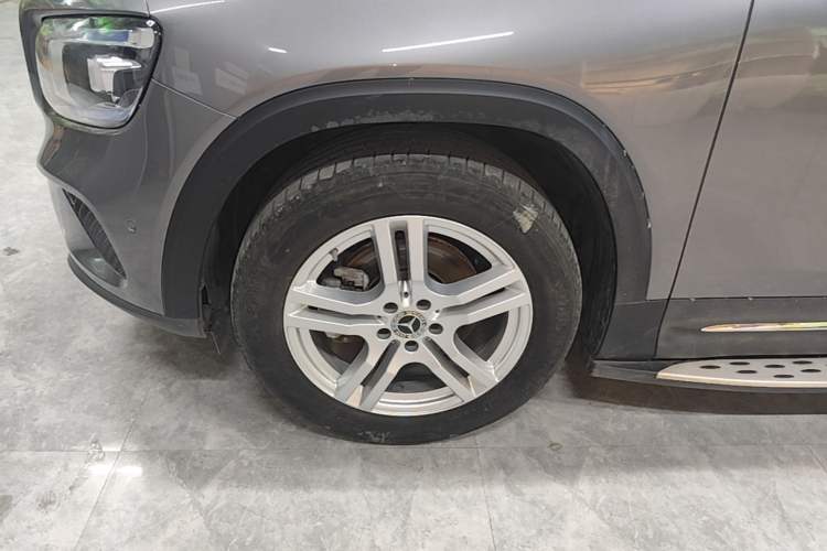 Used Mercedes-Benz GLB 2020 Updated GLB 200 Dynamic Edition Exterior 4