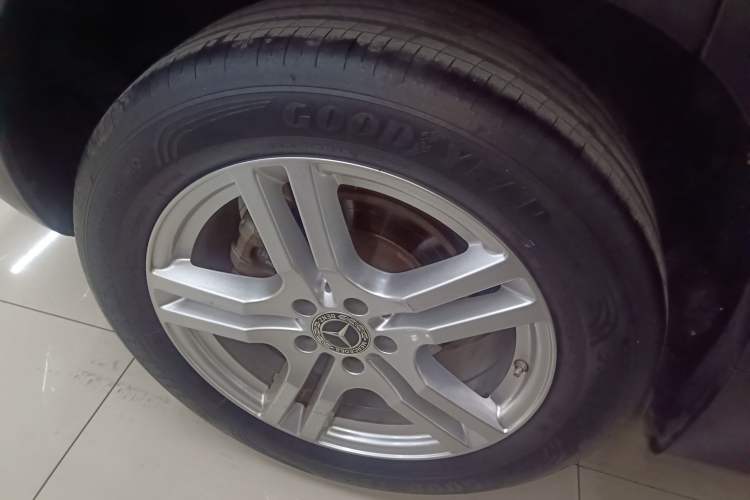 Used Mercedes-Benz GLB 2020 Updated GLB 200 Dynamic Edition Exterior 4