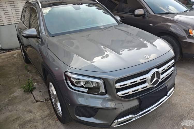 Used Mercedes-Benz GLB 2020 GLB 200 Dynamic Edition Front Right 45 Deg