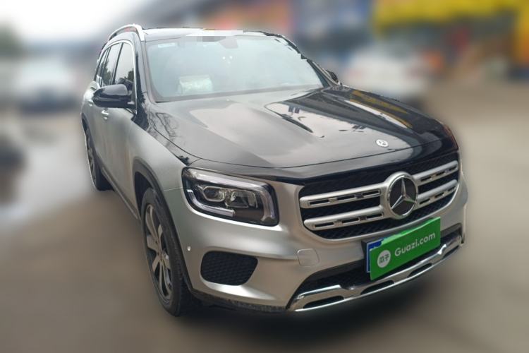 Used Mercedes-Benz GLB 2020 Facelift GLB 200 Fashion Edition Front Right 45 Deg