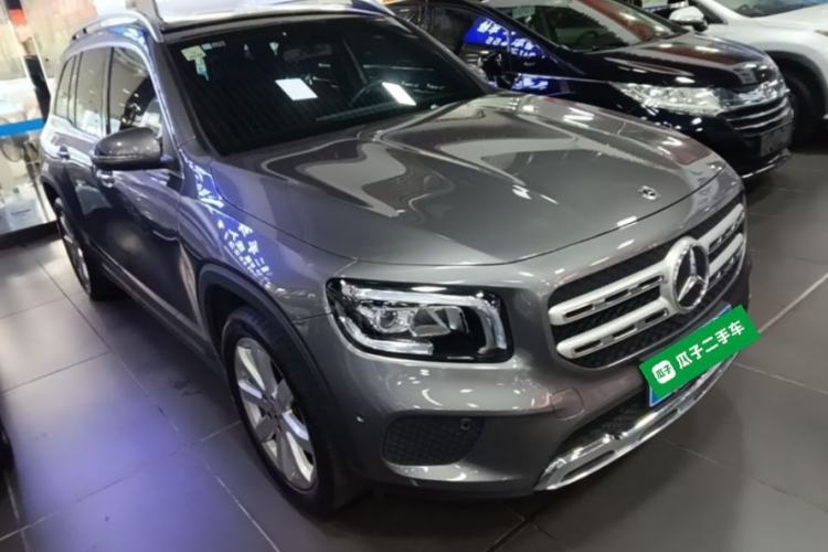 Used Mercedes-Benz GLB 2020 Facelift GLB 200 Fashion Edition Front Right 45 Deg