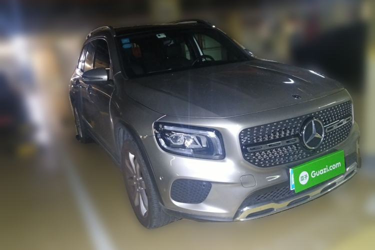 Used Mercedes-Benz GLB 2020 GLB 200 Stylish Edition Front Right 45 Deg