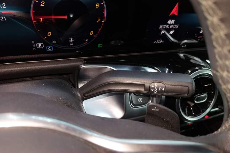 Used Mercedes-Benz GLB 2020 GLB 200 Dynamic Edition Gear Lever