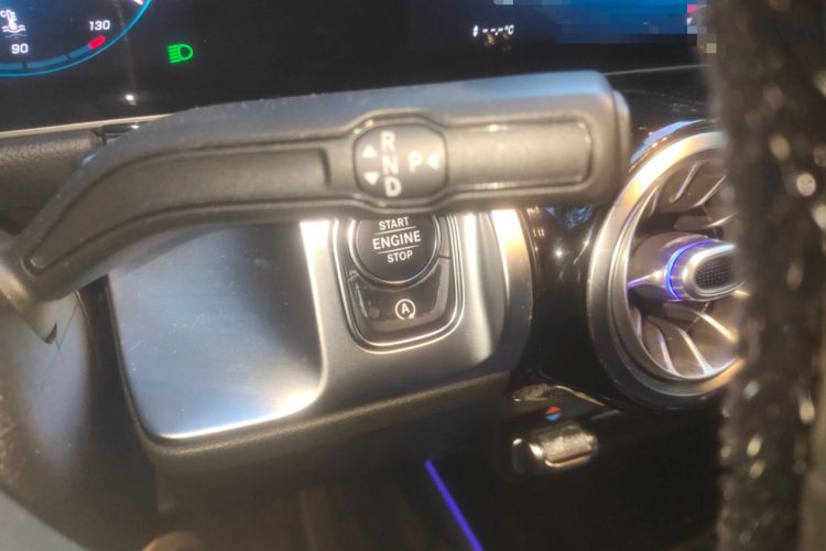 Used Mercedes-Benz GLB 2020 Facelift GLB 200 Fashion Edition Gear Lever